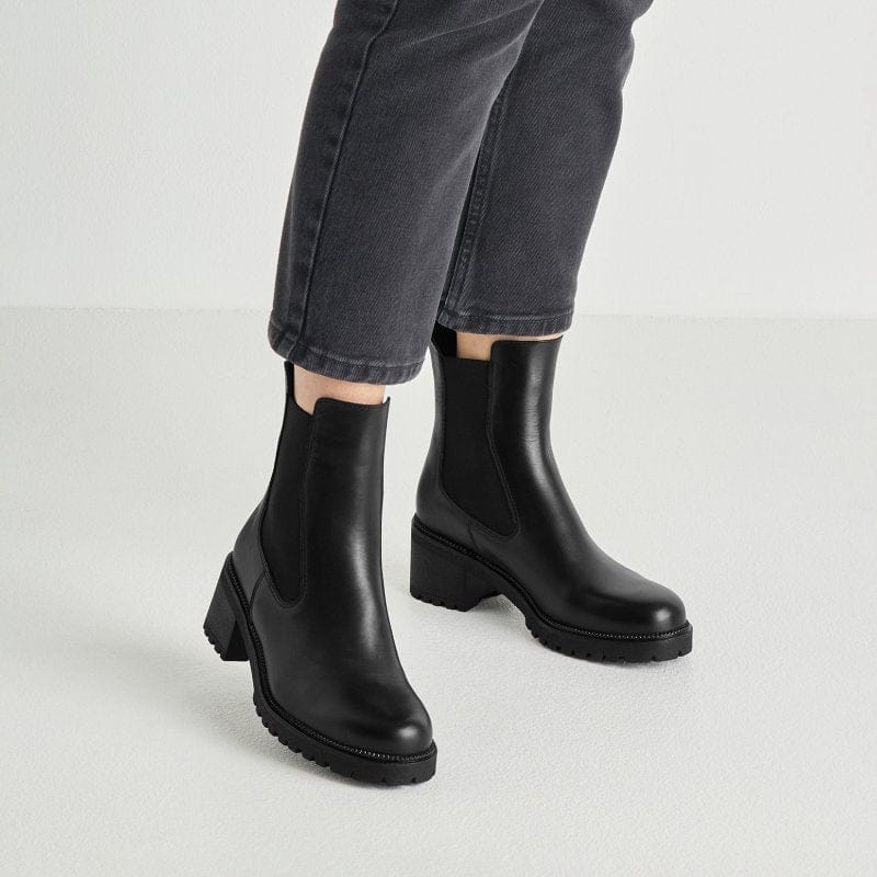 Tamaris Womens Tamaris Womens Black Block Heel Leather Ankle Boot 1-25407-47