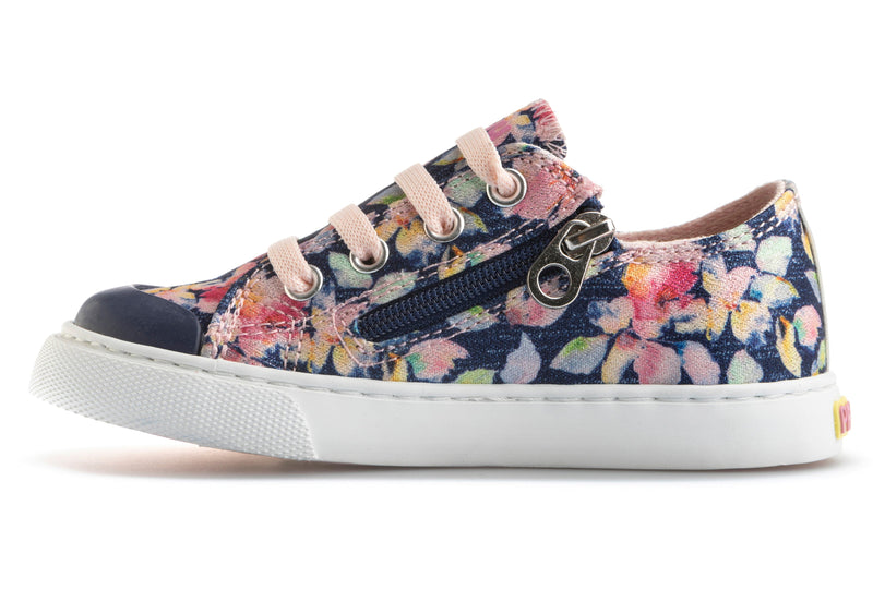 Pablosky Kids Pablosky Junior Girls Navy Floral Canvas Shoe 973120